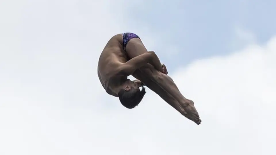 Jonathan Paredes, segundo en primeras rondas del Mundial de clavados