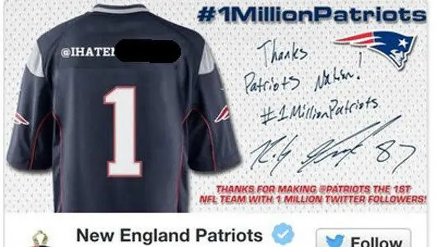 Patriotas resbalan con tuit racista
