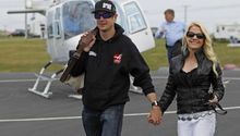 Piloto de Nascar asegura que su exnovia es asesina a sueldo