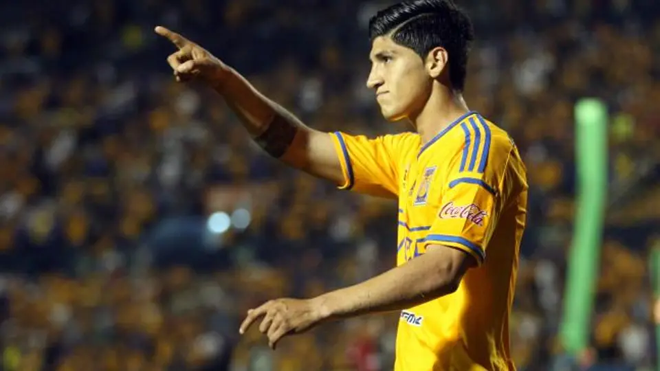 Olympiacos anuncia a Pulido como nuevo refuerzo