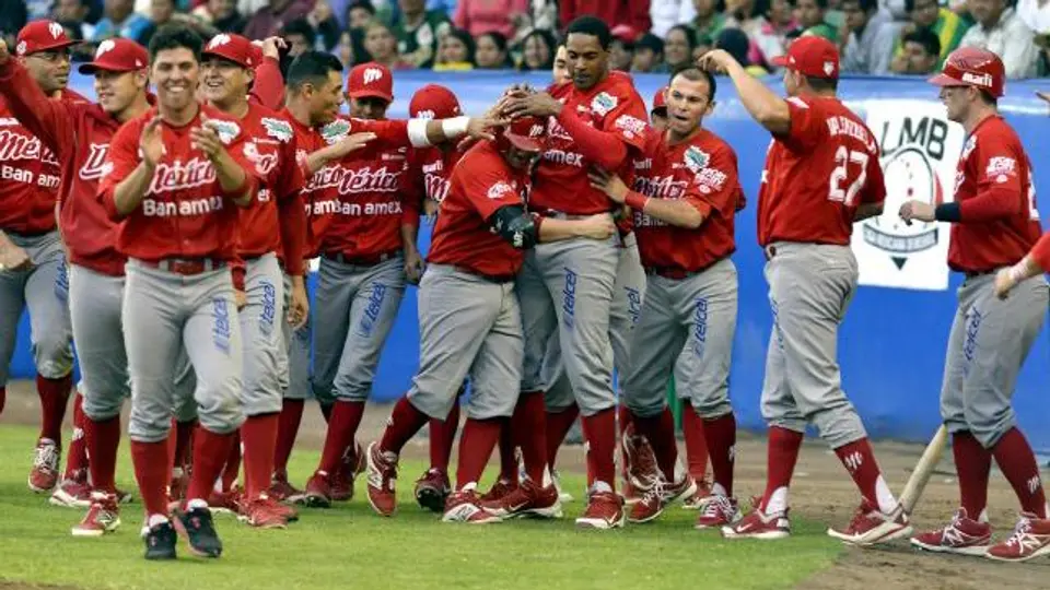 Diablos logra remontada y repite triunfo en Puebla