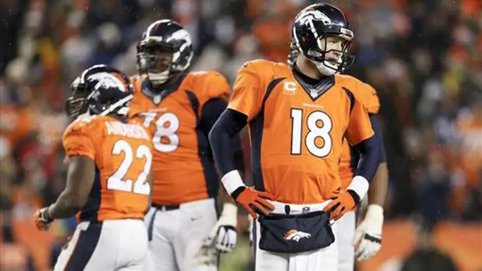 Peyton Manning jugó lesionado el último mes