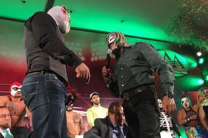 Rey Mysterio no descarta máscara vs máscara contra Myzteziz