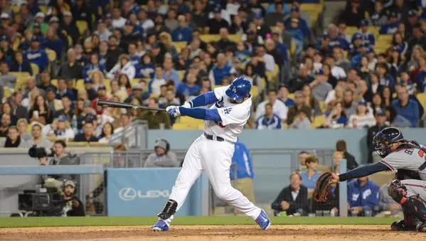 Adrián González llega a 1000 carreras producidas en MLB