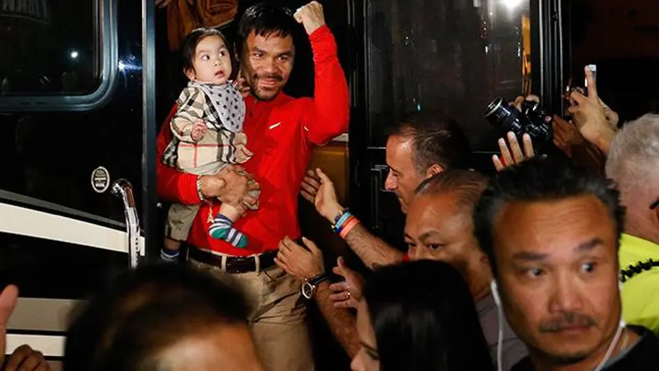 Manny Pacquiao llega a Las Vegas para la 'Pelea del Siglo'