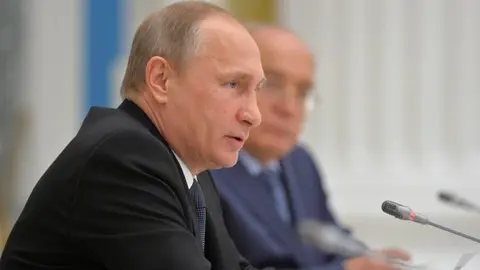 Putin insinúa que EU quiere quitarles el Mundial