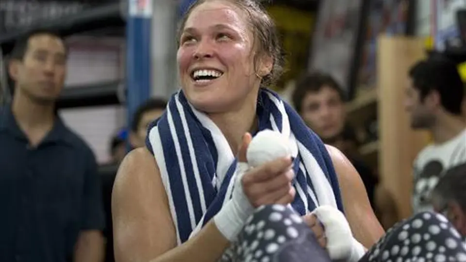 Ronda Rousey desata locura en Brasil