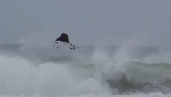 Checa a detalle el impresionante giro de 720° de Kelly Slater