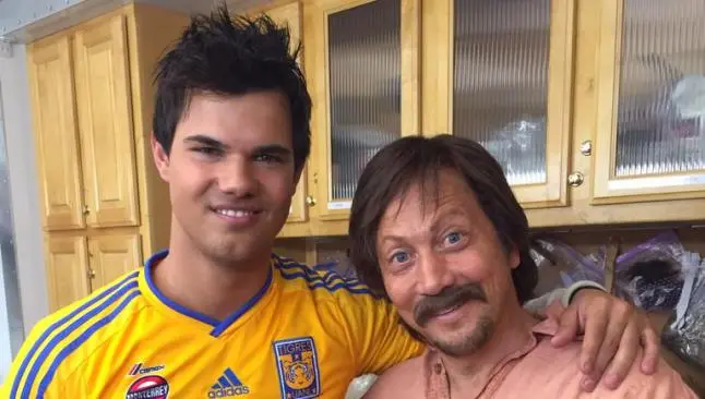 Coprotagonista de Crepúsculo se vuelve Tigre