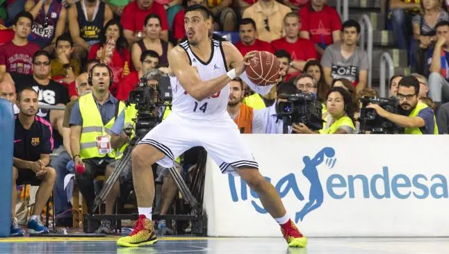 Real Madrid de Ayón jugará en España contra Celtics