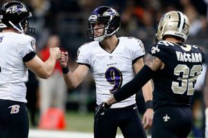 Cuervos hunde a los Santos y se mantiene en la pelea