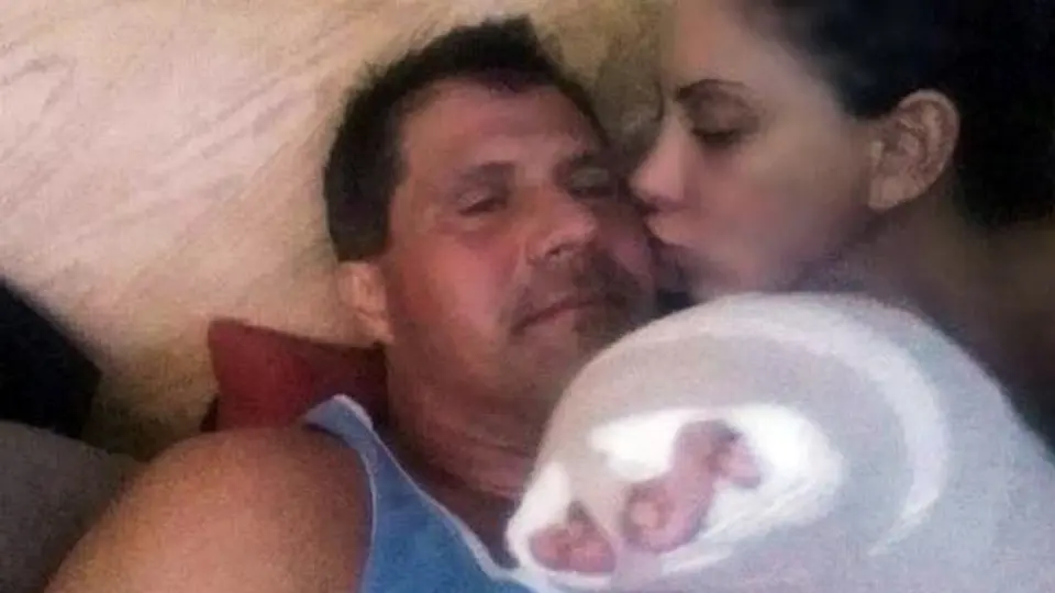 Ex beisbolista se dispara en una mano por accidente