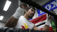 Pacquiao 'golpea' a Mayweather en entrenamiento