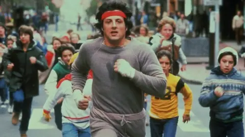 Calculan distancia recorrida por Stallone en Rocky 2