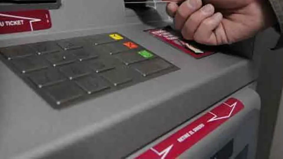Así te roban el dinero en el cajero