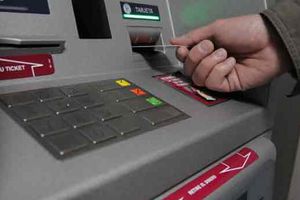 Así te roban el dinero en el cajero
