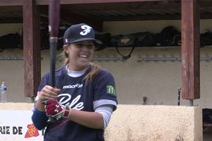 Melissa Mayeux, primera mujer en prospectos de MLB