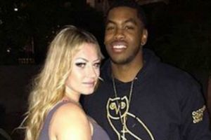 Jugador de futbol americano colegial deja pornstar por modelo