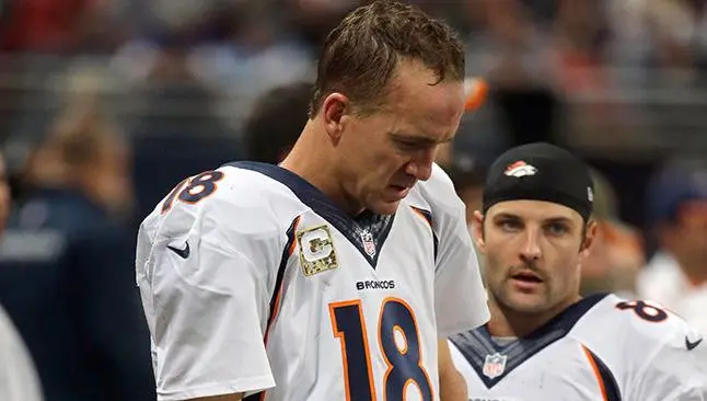 Carneros sorprende a Manning y a los Broncos