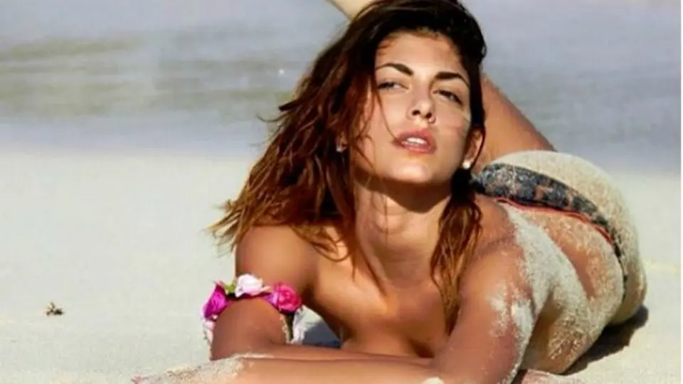 Sexy italiana provoca pleito entre Higuaín y portero del Parma