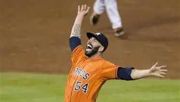 Pitcher de Astros logra juego sin hit frente a Dodgers