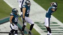 Filadelfia aplasta a las Panteras en el MNF