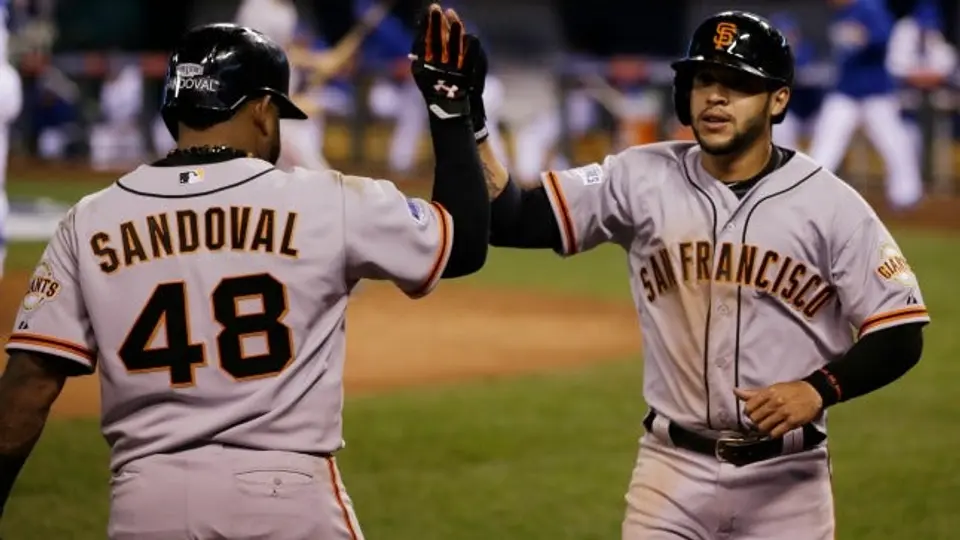 Gigantes toma ventaja contra Reales en la Serie Mundial