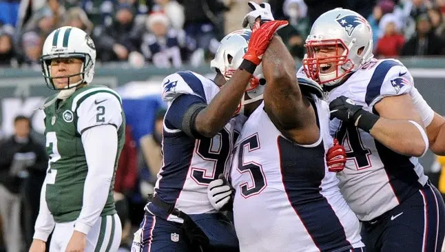 Pats gana y descansarán primera semana de Playoffs
