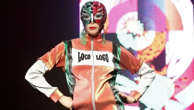 Máscara de Rey Mysterio, presente en la Semana de la Moda
