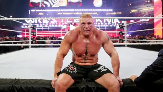 ¿Brock Lesnar usó una navaja en Wrestlemania 31?