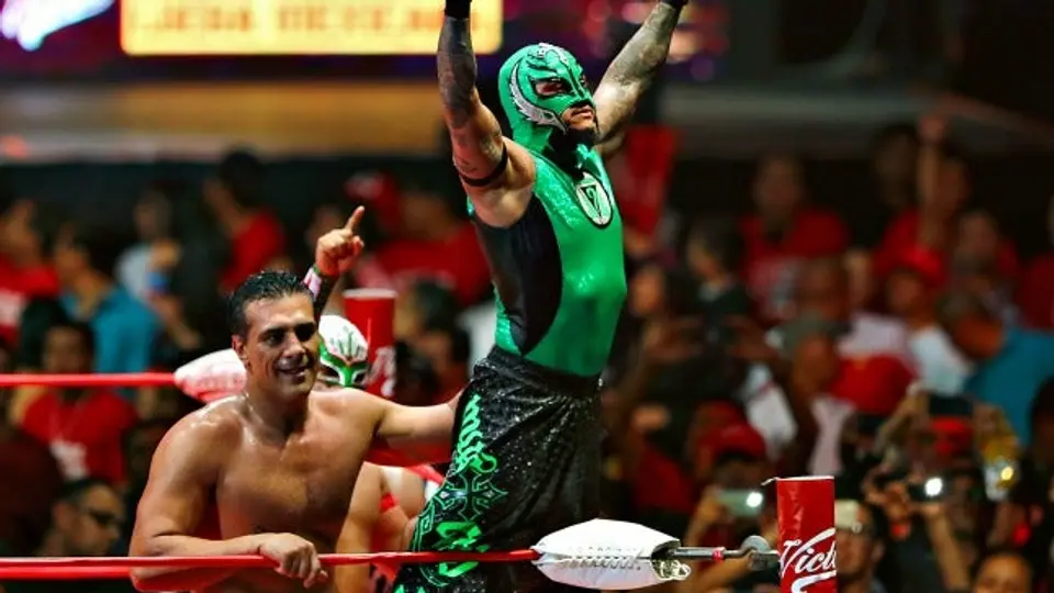 Rey Mysterio da victoria al Dream Team en el Mundial
