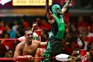 Rey Mysterio da victoria al Dream Team en el Mundial