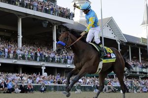Mexicano repite triunfo en el Derby de Kentucky