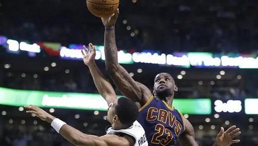 Cavaliers barre a Celtics y espera rival en Playoffs