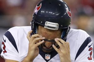 Tom Savage aprieta la competencia por QB