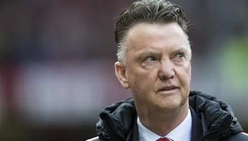 Van Gaal se disculpa con estilista de su mujer tras vencer al City