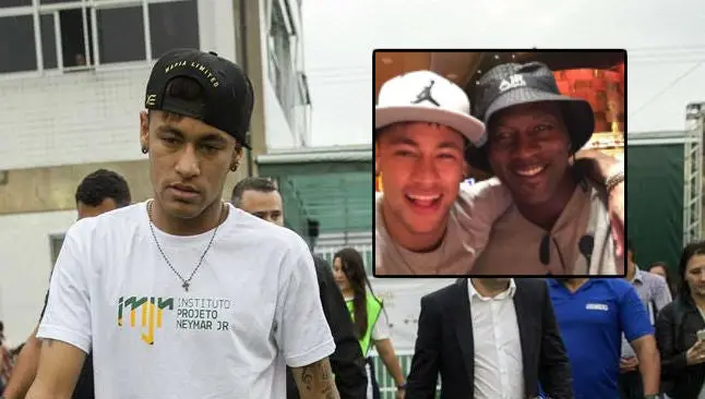 Neymar y Michael Jordan se toman una selfie
