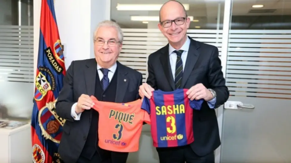 Recién nacido de Piqué y Shakira ya es socio del Barcelona
