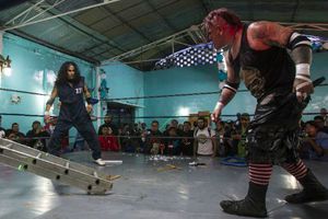 Lucha Libre extrema se realiza en la clandestinidad del EdoMex