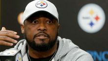 Mike Tomlin renueva con Pittsburgh hasta 2018