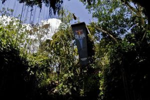 Jonathan Paredes no asegura su lugar en el Red Bull Cliff Diving 2015