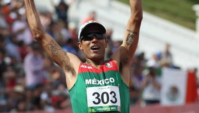 Mexicano consigue quinto lugar en medio maratón de Japón