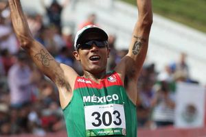Mexicano consigue quinto lugar en medio maratón de Japón