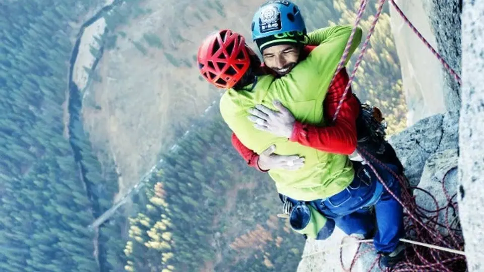 Escaladores hacen historia al llegar a la cima de El Capitán'