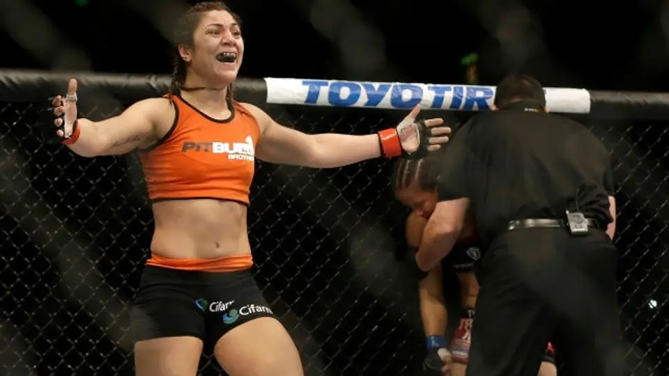 Rival de Ronda Rousey, involucrada en pelea callejera