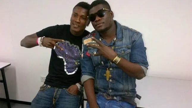 Asamoah Gyan, acusado de 'sacrificar' a un rapero