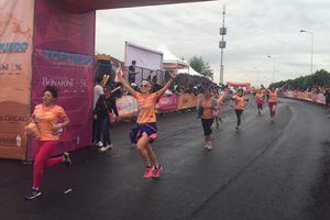 Mujer de 84 años completa la carrera Bonafont