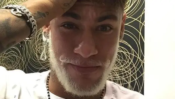 Neymar al estilo de Santa