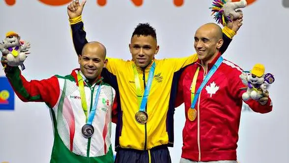 Bredni Roque, Medalla de Plata en halterofilia