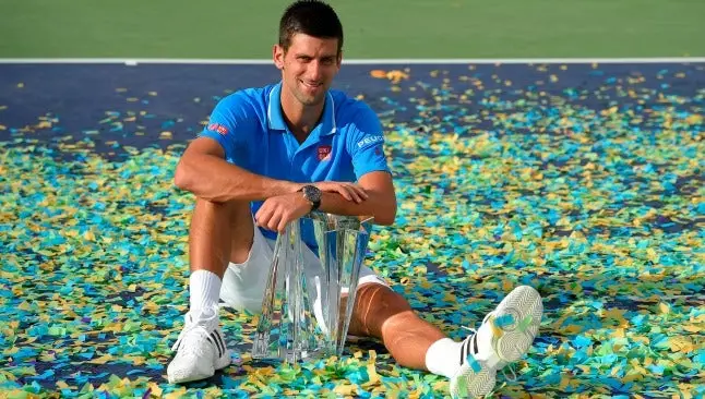 Novak Djokovic vence a Federer y se corona en Indian Wells